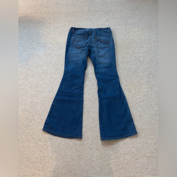 LEI Ashley Jeans Size 13 Ultra Low Rise Flare - Picture 5 of 6